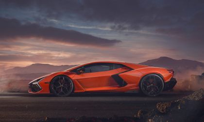 2024 Lamborghini Revuelto 3
