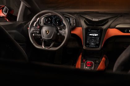 2024 Lamborghini Revuelto 33