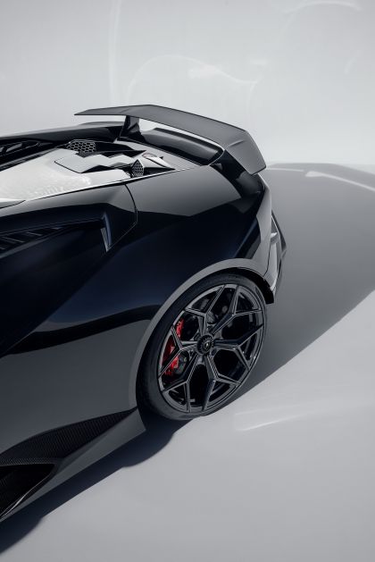 2023 Lamborghini Huracán Tecnica by Novitec 10