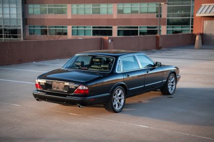 1998 Jaguar XJR - USA version 58