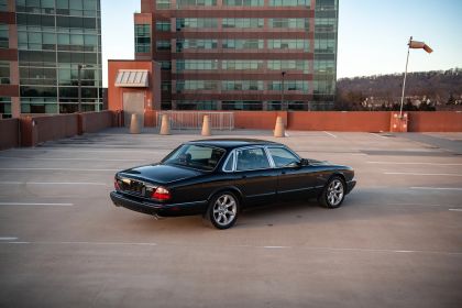 1998 Jaguar XJR - USA version 64