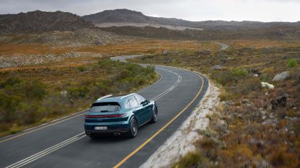 2024 Porsche Cayenne 12