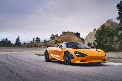 2024 McLaren 750S 23