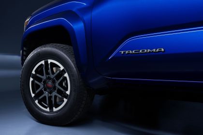2024 Toyota Tacoma TRD Sport 6