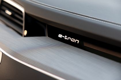 2024 Audi Q8 Sportback e-tron quattro - USA version 44