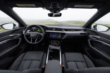 2024 Audi Q8 Sportback e-tron quattro - USA version 57