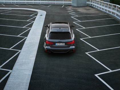 2023 Audi RS6 Avant performance 6