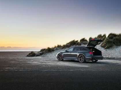 2023 Audi RS6 Avant performance 11