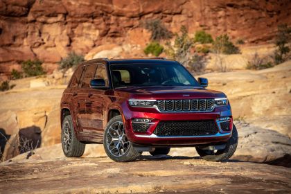 2024 Jeep Grand Cherokee Summit Reserve 9