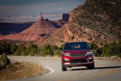 2024 Jeep Grand Cherokee Summit Reserve 18