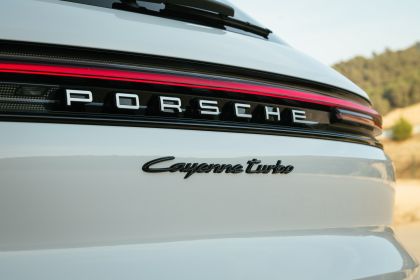 2024 Porsche Cayenne Turbo E-Hybrid 48