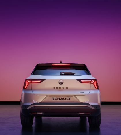 2024 Renault Scenic E-Tech Iconic 6