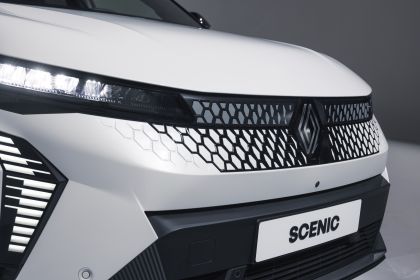 2024 Renault Scenic E-Tech Iconic 20