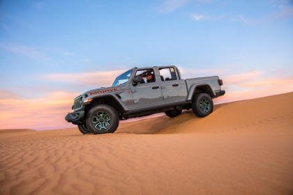 2024 Jeep Gladiator Mojave X 16