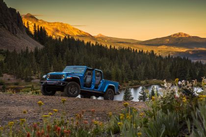 2024 Jeep Gladiator Mojave X 22