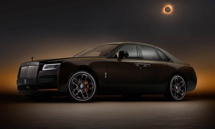 2023 Rolls-Royce Black Badge Ghost Ékleipsis Private Collection 9