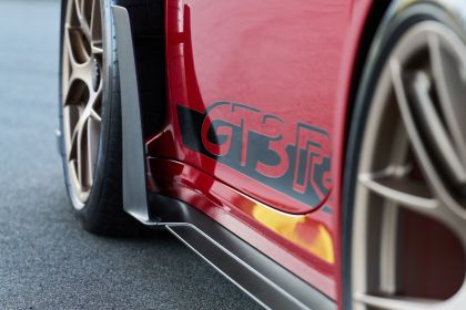2023 Porsche 911 ( 992 ) GT3 RS with Weissach package - USA version 39