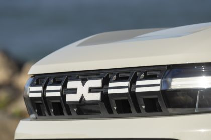 2024 Dacia Duster Hybrid Extreme 17