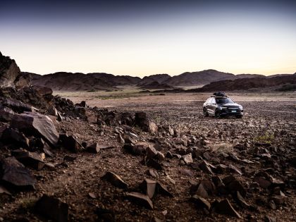 2024 Audi Q8 e-tron Dakar Edition 54