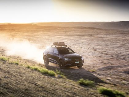 2024 Audi Q8 e-tron Dakar Edition 57