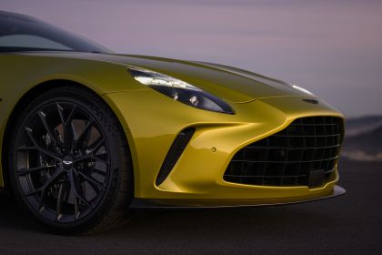 2025 Aston Martin Vantage 19