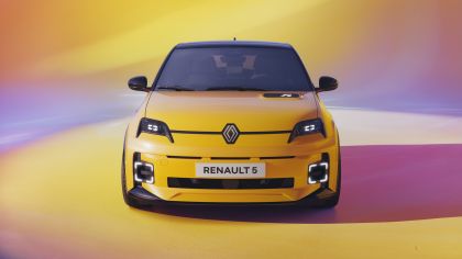2025 Renault 5 E-Tech 4