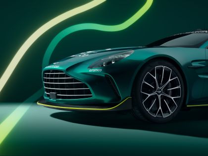2024 Aston Martin Vantage F1 Safety Car 6
