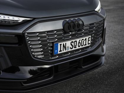 2025 Audi SQ6 e-tron 28