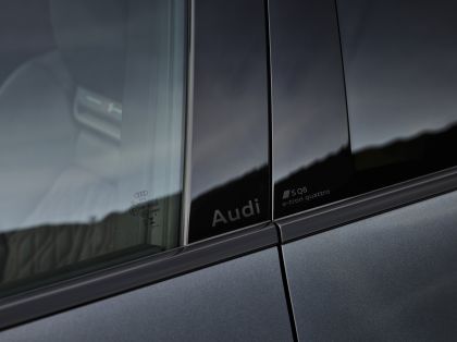 2025 Audi SQ6 e-tron 31