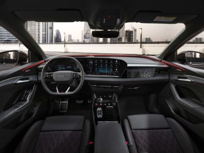 2025 Audi SQ6 e-tron 65