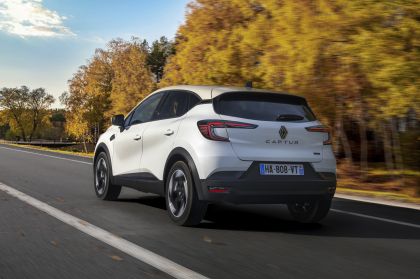 2025 Renault Captur E-Tech Hybrid Techno 7