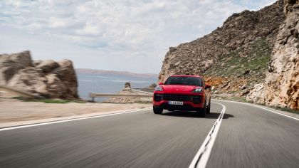 2024 Porsche Cayenne GTS 12