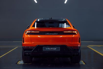 2025 Lamborghini Urus SE 18