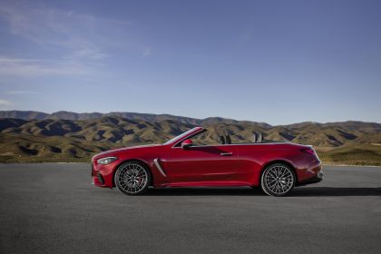 2025 Mercedes-AMG CLE 53 4Matic+ cabriolet 17
