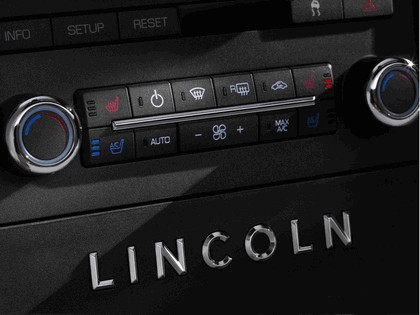 2009 Lincoln MKS 21