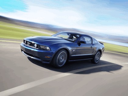 2010 Ford Mustang 10