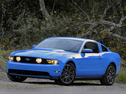 2010 Ford Mustang 40