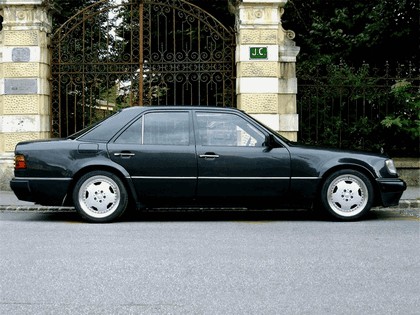 1993 Mercedes-Benz E500 ( W124 ) 5