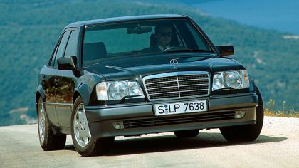 1993 Mercedes-Benz E500 ( W124 ) 6