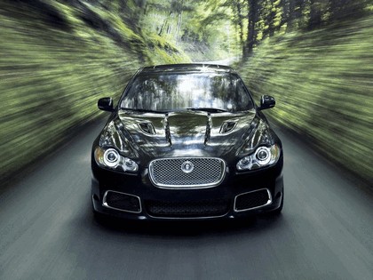 2010 Jaguar XFR 19