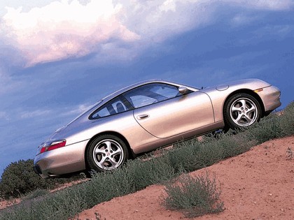 2001 Porsche 911 Carrera 6