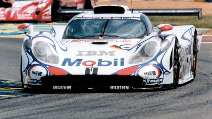 1998 Porsche 911 ( 996 ) GT1 race car 11