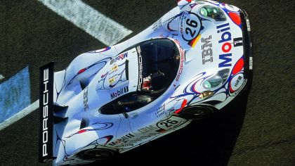 1998 Porsche 911 ( 996 ) GT1 race car 28