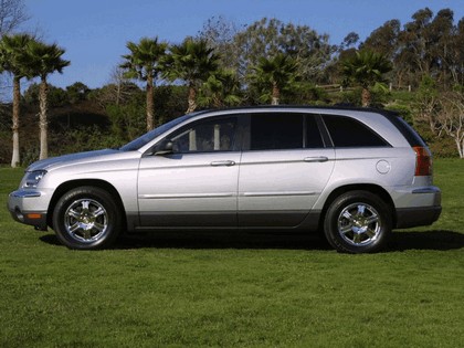 2004 Chrysler Pacifica 2
