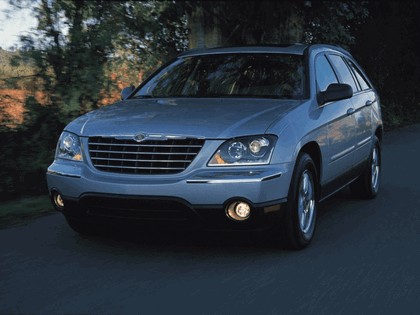 2004 Chrysler Pacifica 8