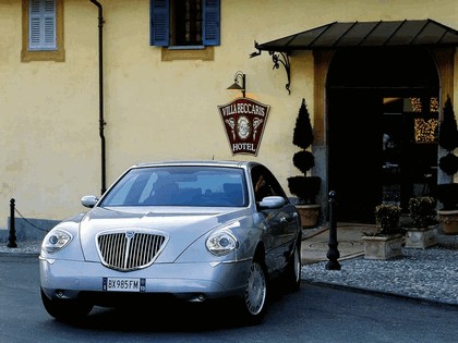 2002 Lancia Thesis 6