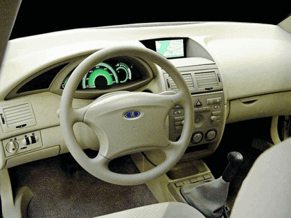 2004 Lada Siluet concept 4
