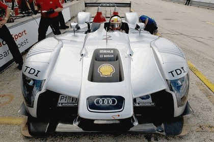 2009 Audi R15 TDi ( ALMS - 12 hours of Sebring - wins debut ) 24