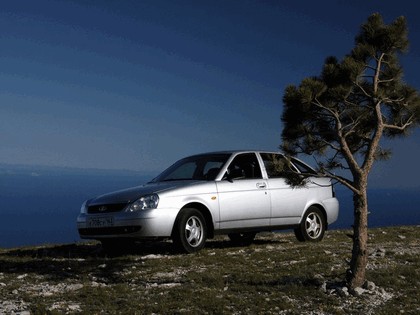 2008 Lada Priora hatchback 6