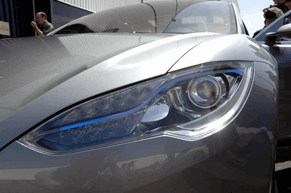 2009 Tesla Model S 28